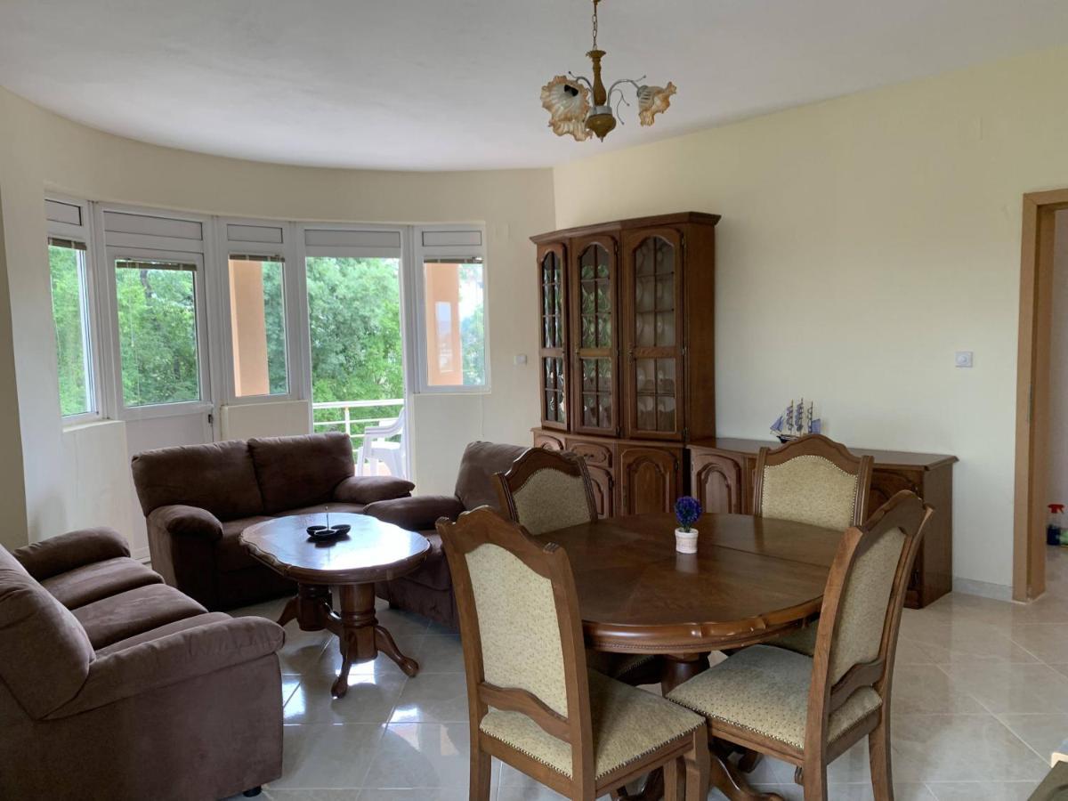 אולסינץ' Guest House Koliqi - Hotel & Apartments מראה חיצוני תמונה