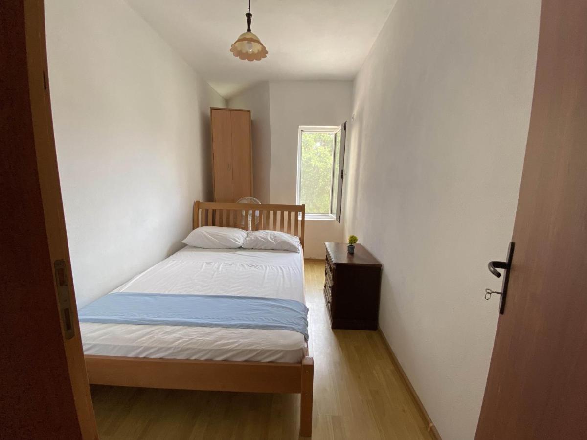 אולסינץ' Guest House Koliqi - Hotel & Apartments מראה חיצוני תמונה