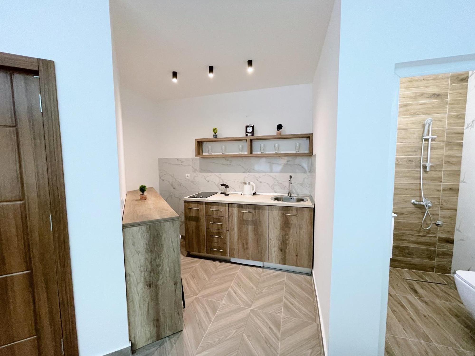 אולסינץ' Guest House Koliqi - Hotel & Apartments מראה חיצוני תמונה