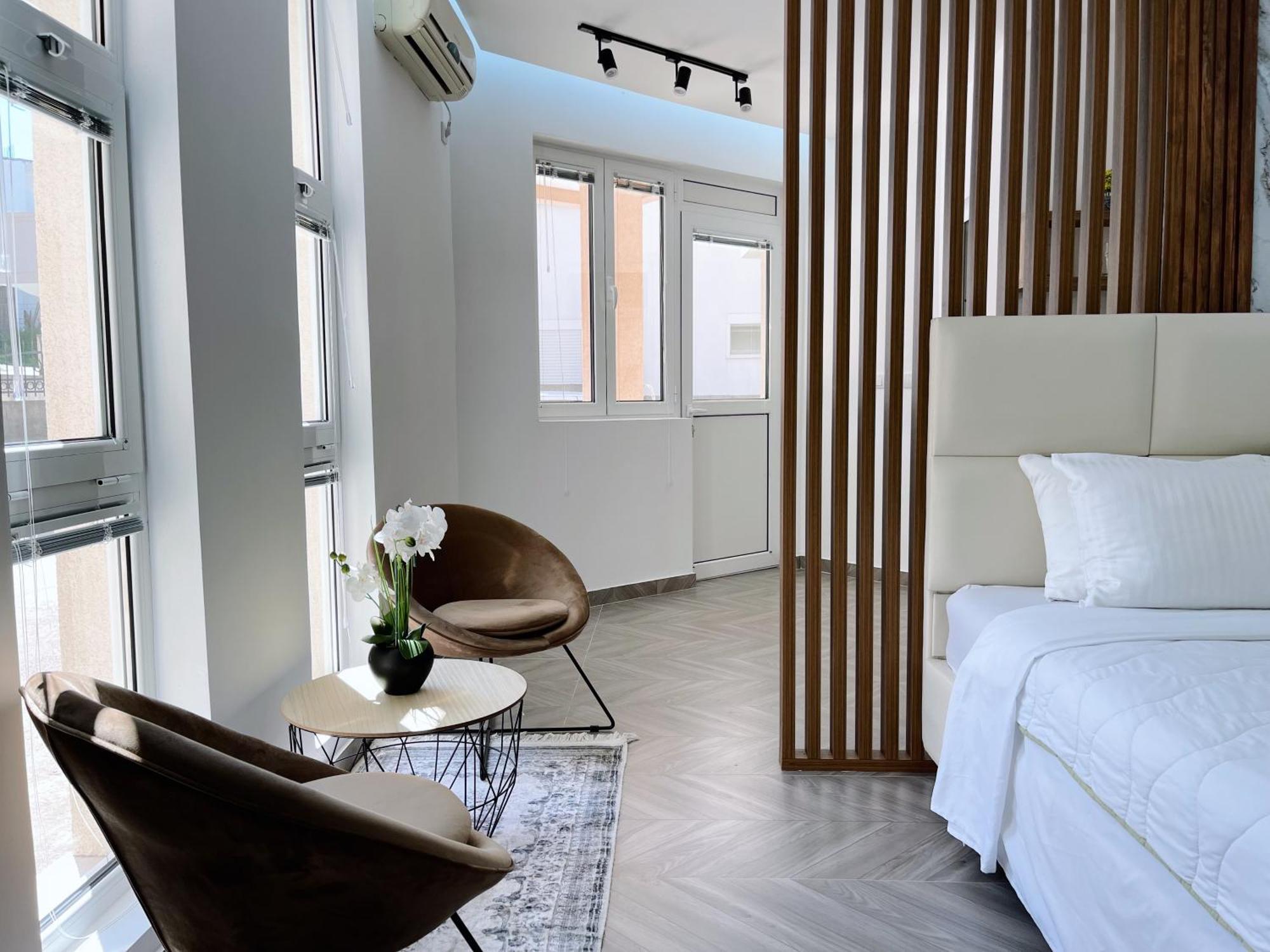 אולסינץ' Guest House Koliqi - Hotel & Apartments מראה חיצוני תמונה