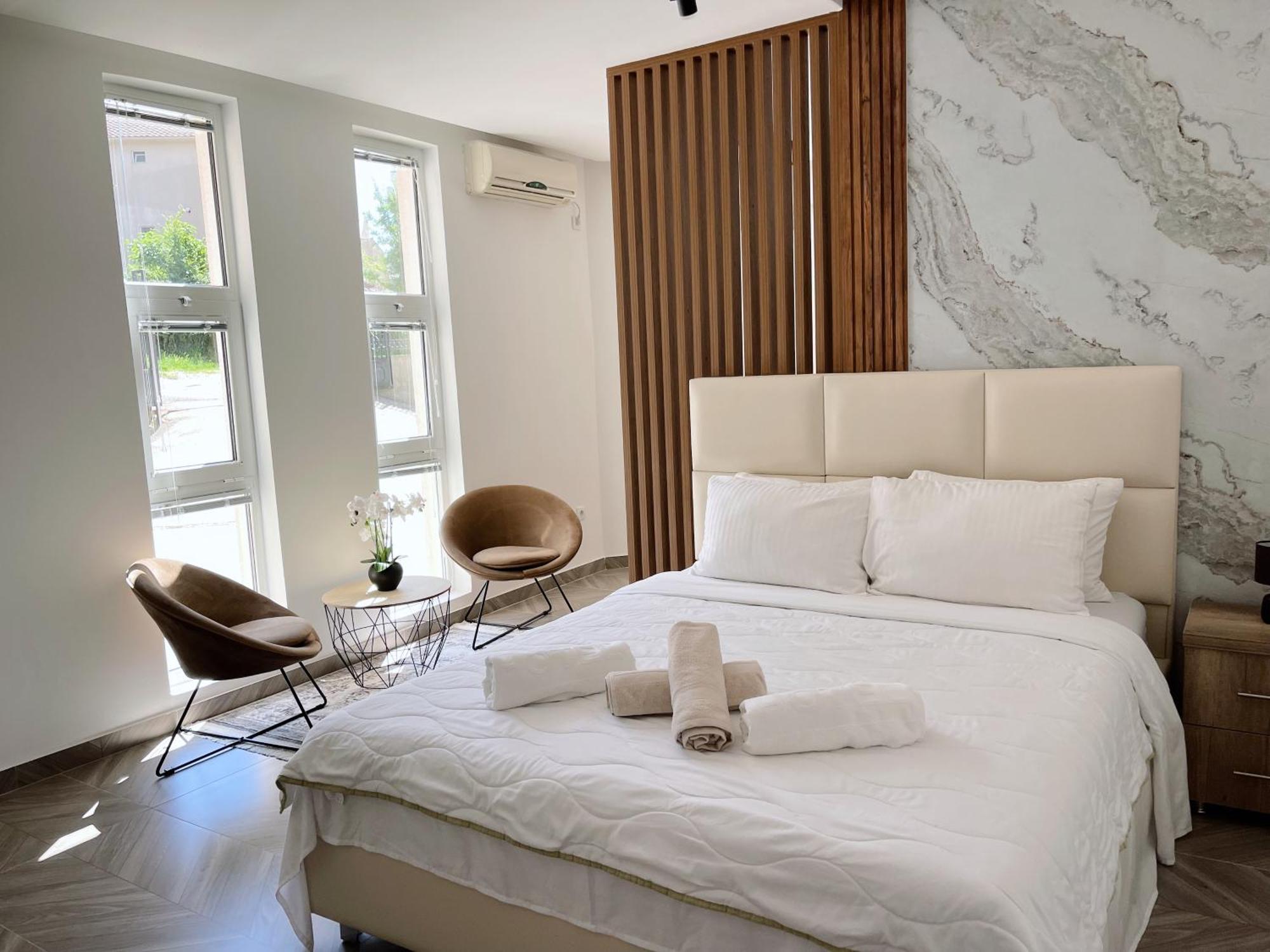 אולסינץ' Guest House Koliqi - Hotel & Apartments מראה חיצוני תמונה